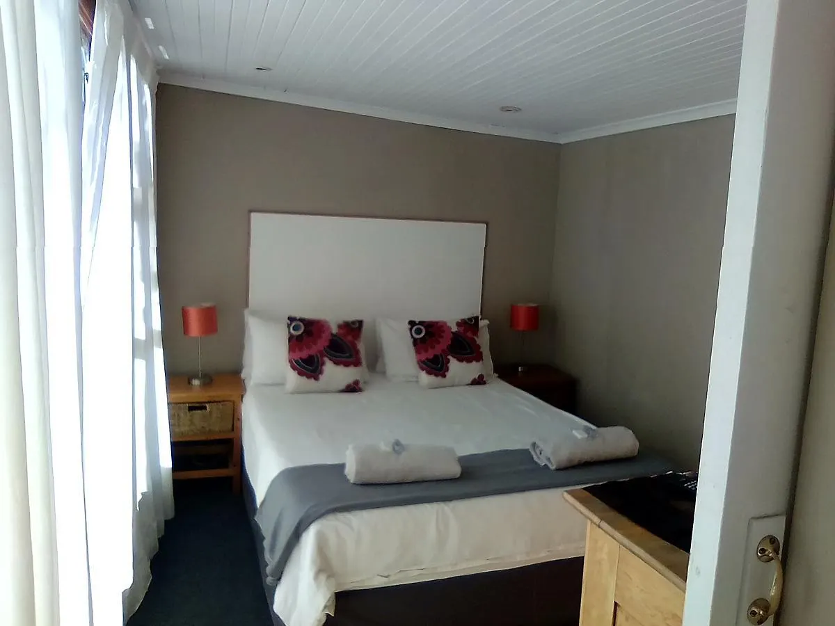 Egmont Guest House Port Elizabeth